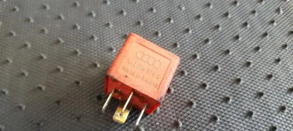 Audi A4 S4 B5 8D Other relay 443919578C 899519000