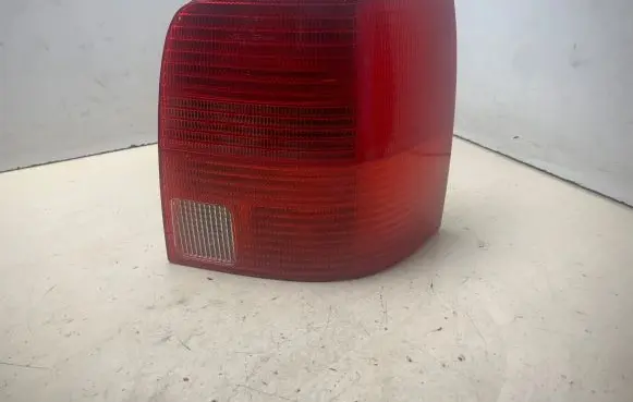 Volkswagen PASSAT B5 Rear/tail lights