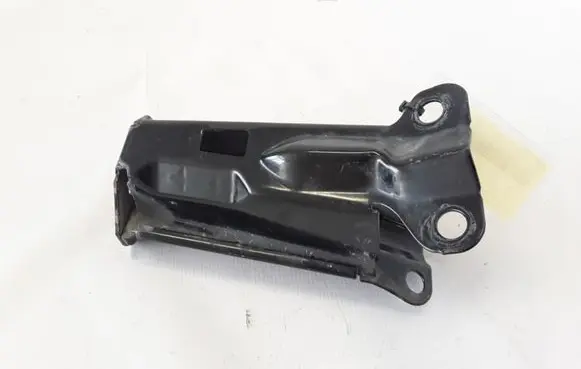 Volvo S80 Radiator mount bracket 31274499
