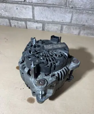 Skoda Octavia Mk2 (1Z) Generator/alternator 021903026L 706118273 2542783D