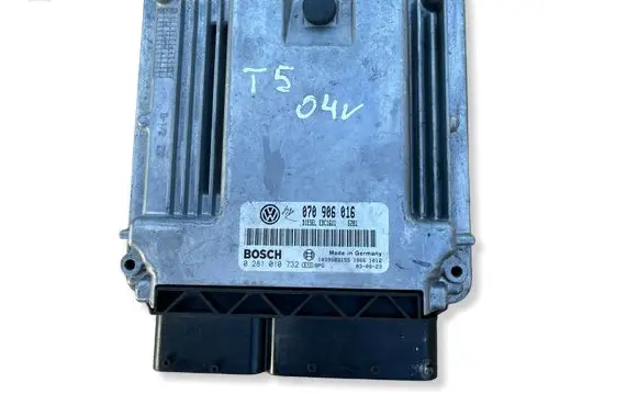 Volkswagen Transporter - Caravelle T5 Engine control unit/module 070906016 0281010732