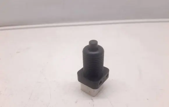 Peugeot 406 Clutch pedal sensor 