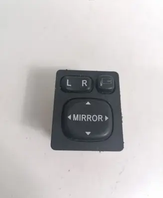 Toyota RAV 4 (XA30) Wing mirror switch 769747E