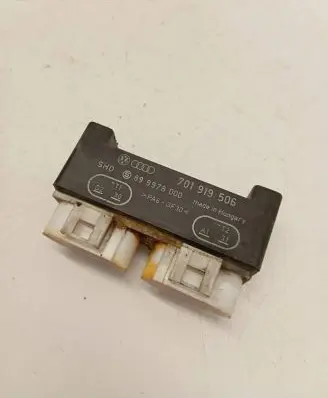 Coolant fan relay