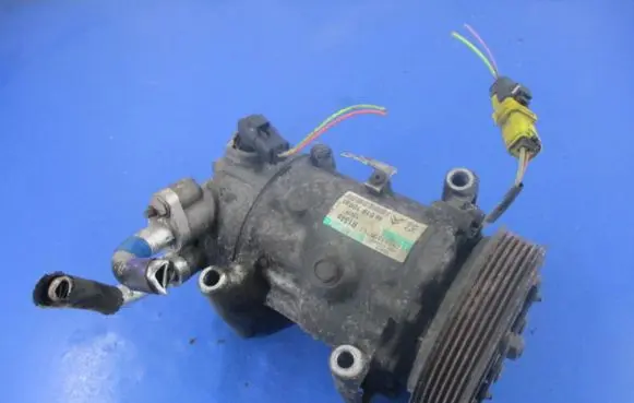 Citroen C4 Grand Picasso Air conditioning (A/C) compressor (pump) 9651910980