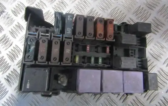 Renault Laguna II Fuse box set 55rg1c177 8200166291b