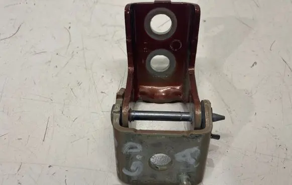 Peugeot 3008 II Rear door lower hinge 1608322080