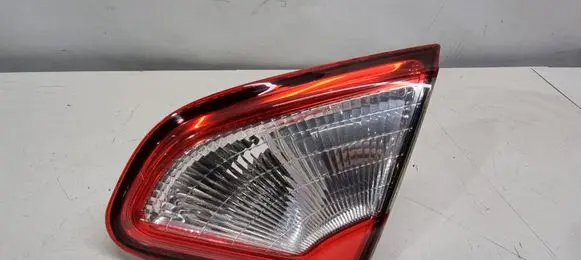 Nissan Qashqai Tailgate rear/tail lights B26550BR01A