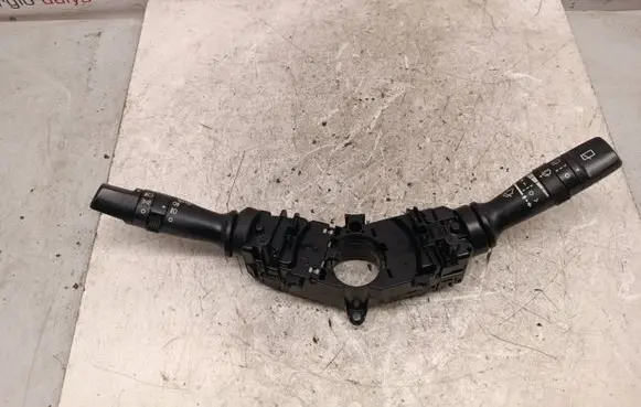KIA Ceed Wiper turn signal indicator stalk/switch 3753MA2210