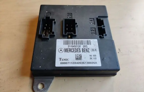 Mercedes-Benz E W211 Comfort/convenience module 2115452132