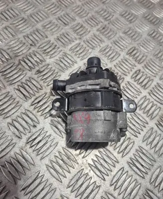 Volvo XC90 Water pump 31368284