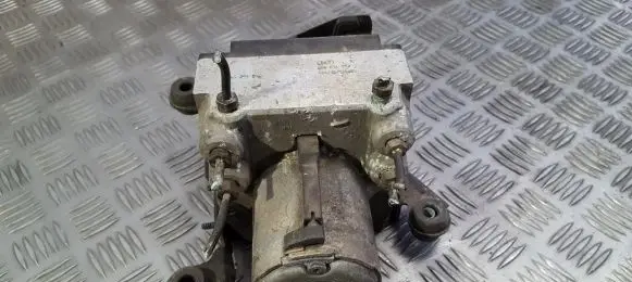 Audi A4 S4 B5 8D ABS Pump 8d0614111 8d0614111f