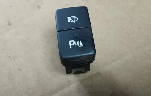 Honda CR-V Parking (PDC) sensor switch M50786