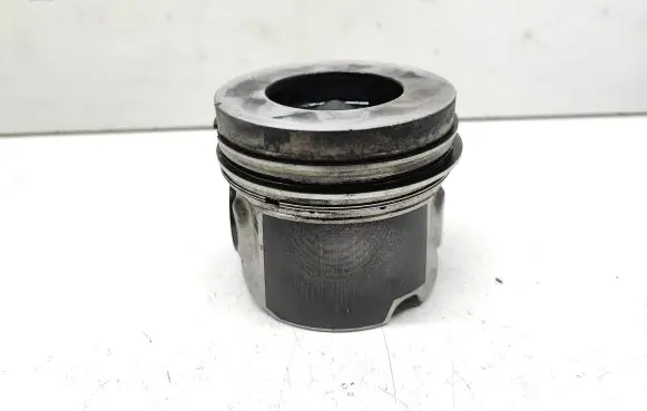 BMW 3 F30 F35 F31 Piston 7812585