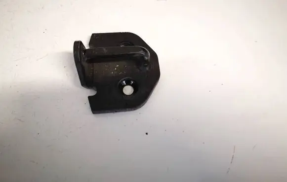 Volvo V50 Front door lock loop/hook striker 30699045