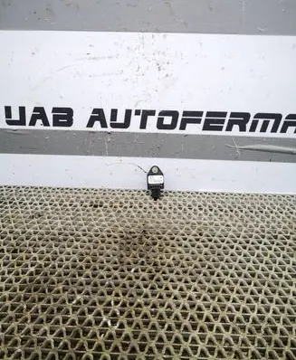 Hyundai i30 Airbag deployment crash/impact sensor 95920A6000 A6HLB73Y52601