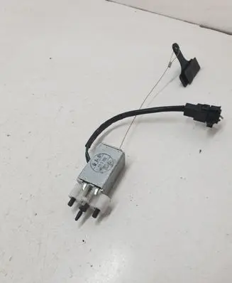KIA Sorento Fuel tank cap lock 
