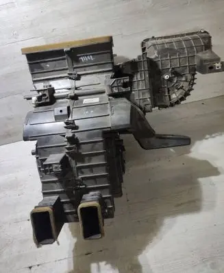 SsangYong Tivoli Interior heater climate box assembly 6910035241