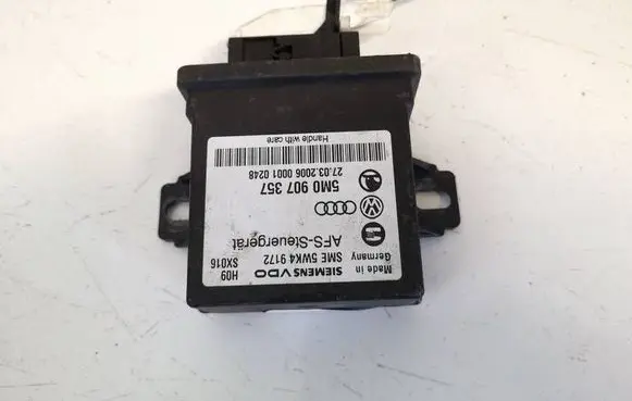 Volkswagen PASSAT B6 Light module LCM 5m0907357
