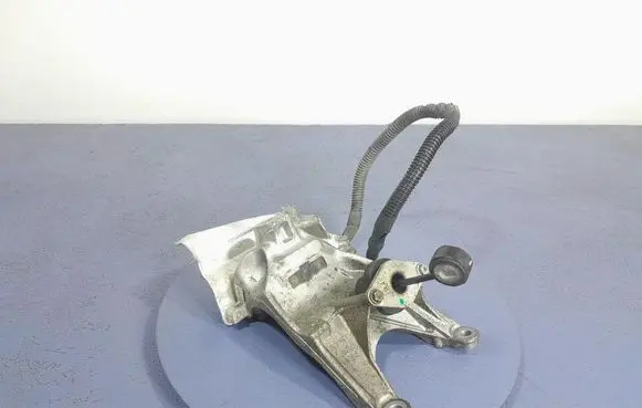 Audi Q5 SQ5 Engine mount vacuum valve 4M0199308BQ