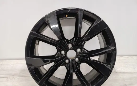 Volkswagen T-Cross R18 alloy rim 