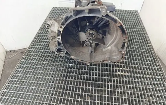 Ford Fiesta Manual 5 speed gearbox 2S6R7002MD