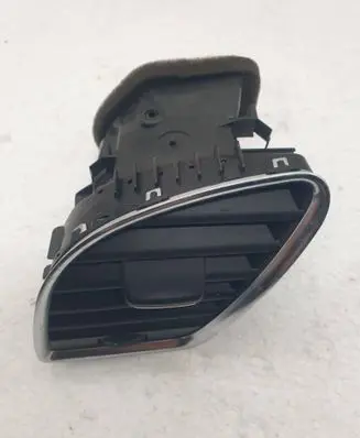 Audi A5 8T 8F Dashboard side air vent grill/cover trim 8T2820901B