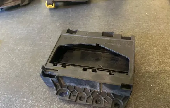 Volkswagen PASSAT B6 Other interior part 3C0907348B