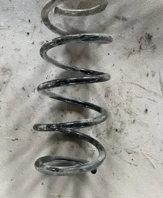 Opel Corsa C Front coil spring 