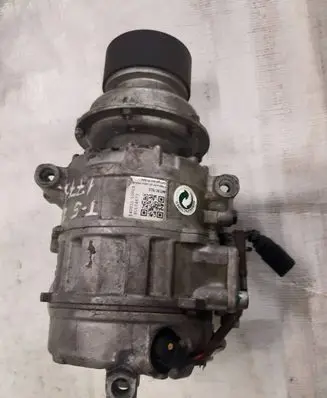 Volkswagen Multivan T5 Air conditioning (A/C) compressor (pump) 14082110019 P0104673