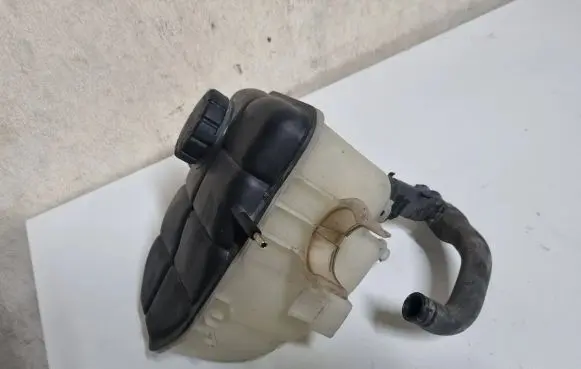 Mercedes-Benz CLK A209 C209 Coolant expansion tank/reservoir 2035000049