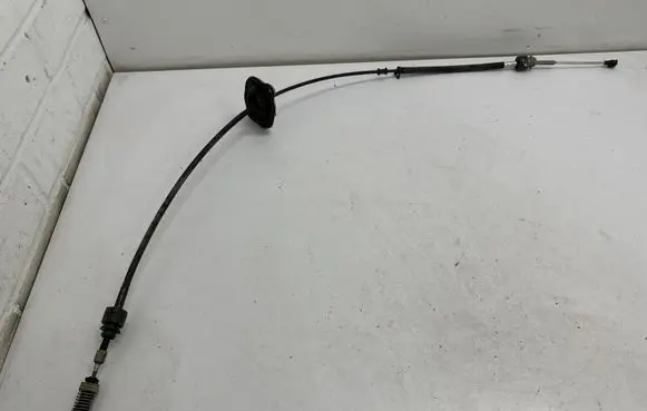 Opel Insignia B Gear shift cable linkage 84121961