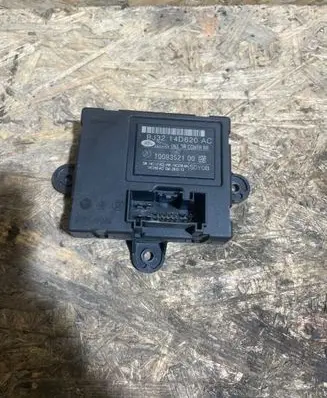 Jaguar XF Door control unit/module BJ3214D620AC 1009352100