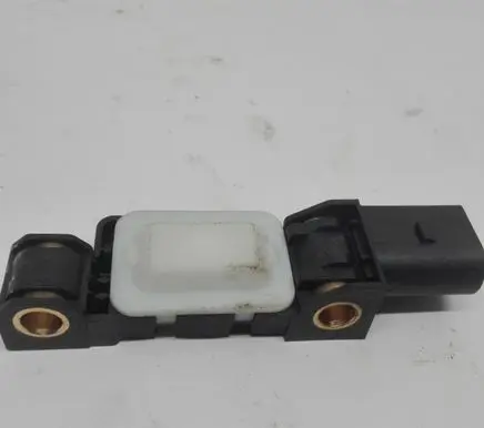 Volkswagen Phaeton Airbag deployment crash/impact sensor 4B0959643E 0232H21M49V7