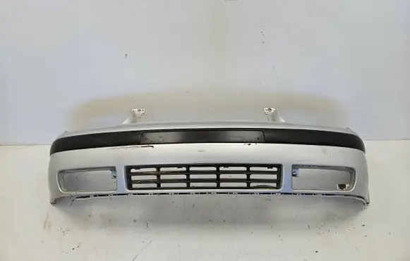 Volkswagen Golf IV Front bumper