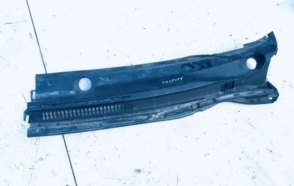 Toyota Corolla E120 E130 Wiper trim 5570902070 55709-02070