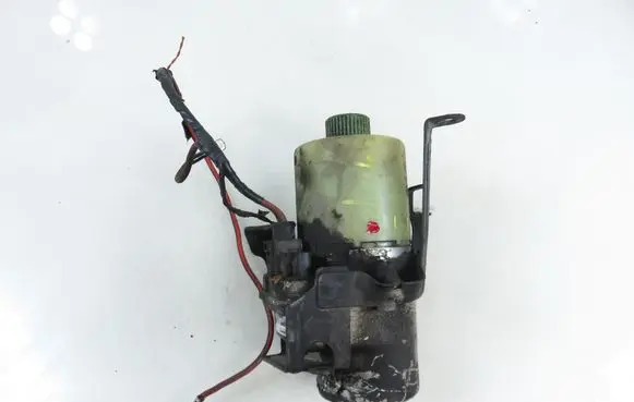 Seat Ibiza IV (6J,6P) Power steering pump A0010530