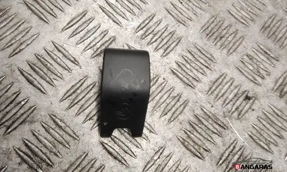 Audi A3 S3 8V ISOFIX cover 8V0887187