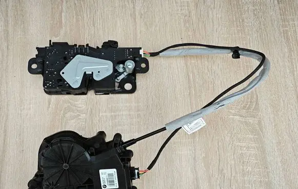 BMW 4 G22 G23 G24 G26 Tailgate/trunk/boot lock/catch/latch 7441014 7383561