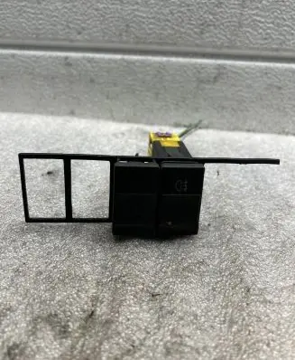 Audi 80 90 S2 B4 Fog light switch 893941563