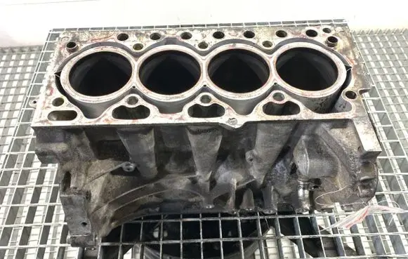 Volvo V40 Engine block 