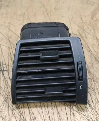 BMW X5 E53 Dashboard side air vent grill/cover trim 64228402215 64228402 8402