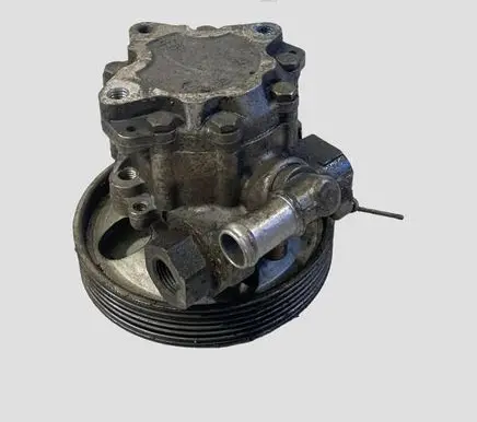 Peugeot 607 Power steering pump 9632876780 7692955137