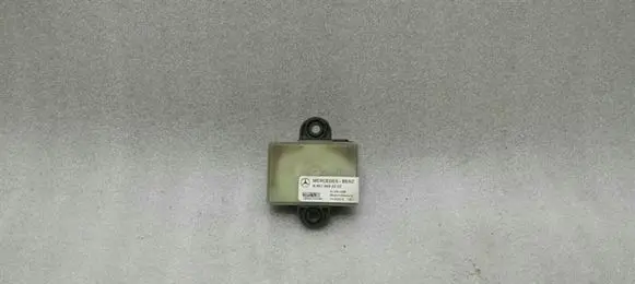 Mercedes-Benz A W176 Glow plug pre-heat relay A6519002203