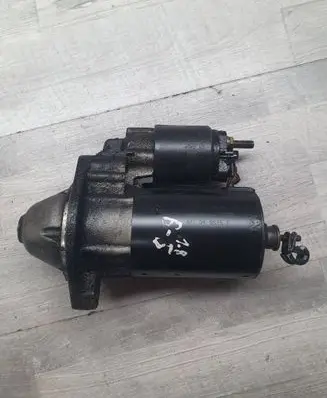 Volkswagen PASSAT B5 Starter motor 058911023B 6710405352