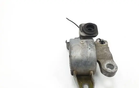 Opel Corsa D Engine mount vacuum valve 13130739