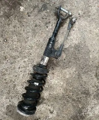BMW 5 G30 G31 Front shock absorber with coil spring 7868666 6866500 17B042S