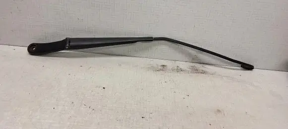 Volkswagen Transporter - Caravelle T5 Front wiper blade arm 7H1955410C