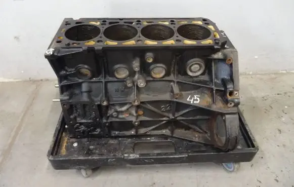 Mercedes-Benz SLK R170 Engine block 111943