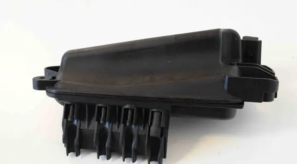 Vacuum air tank